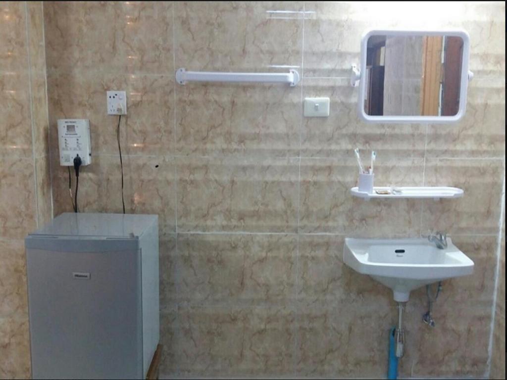 Thamada Family Hotel *